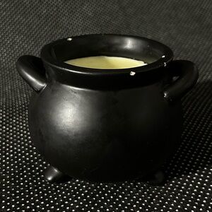 Black Cauldron Candle sand + fog